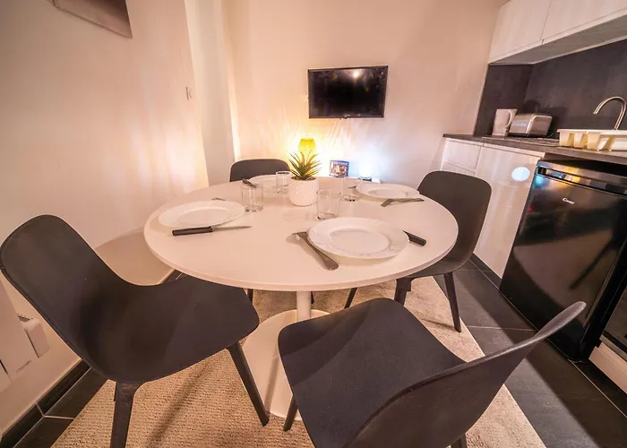 L'envolee - Gare - Netflix - Garage Prive Grenoble